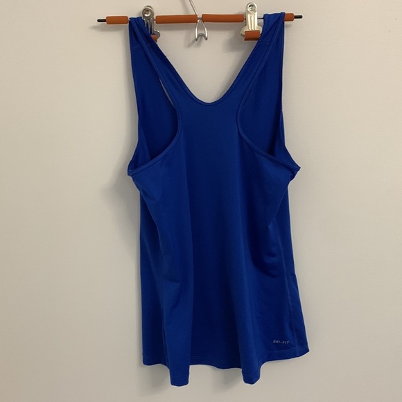 Nike Tank Top Workout Shirt - Picture 3 of 4